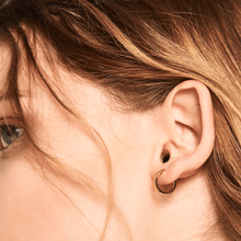 Load image into Gallery viewer, Malai gold earrings
