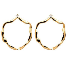 Load image into Gallery viewer, Akari gold earrings
