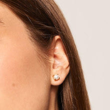 Load image into Gallery viewer, Solitary Pearl Earrings

