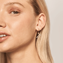 Load image into Gallery viewer, Letter T earrings
