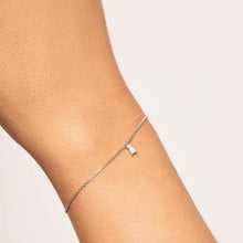 Load image into Gallery viewer, Asana silver Bracelet
