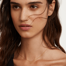 Load image into Gallery viewer, Olive Heart Necklace Gold
